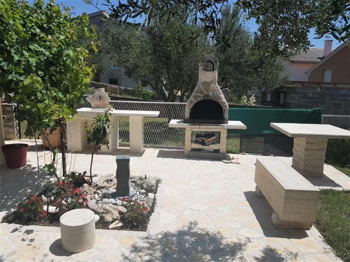 Apartment Maslenica, Near Zadar 외부 사진